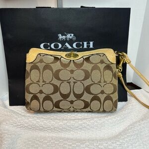 Kisslock Coach Signature Brown and Tan Wristlet